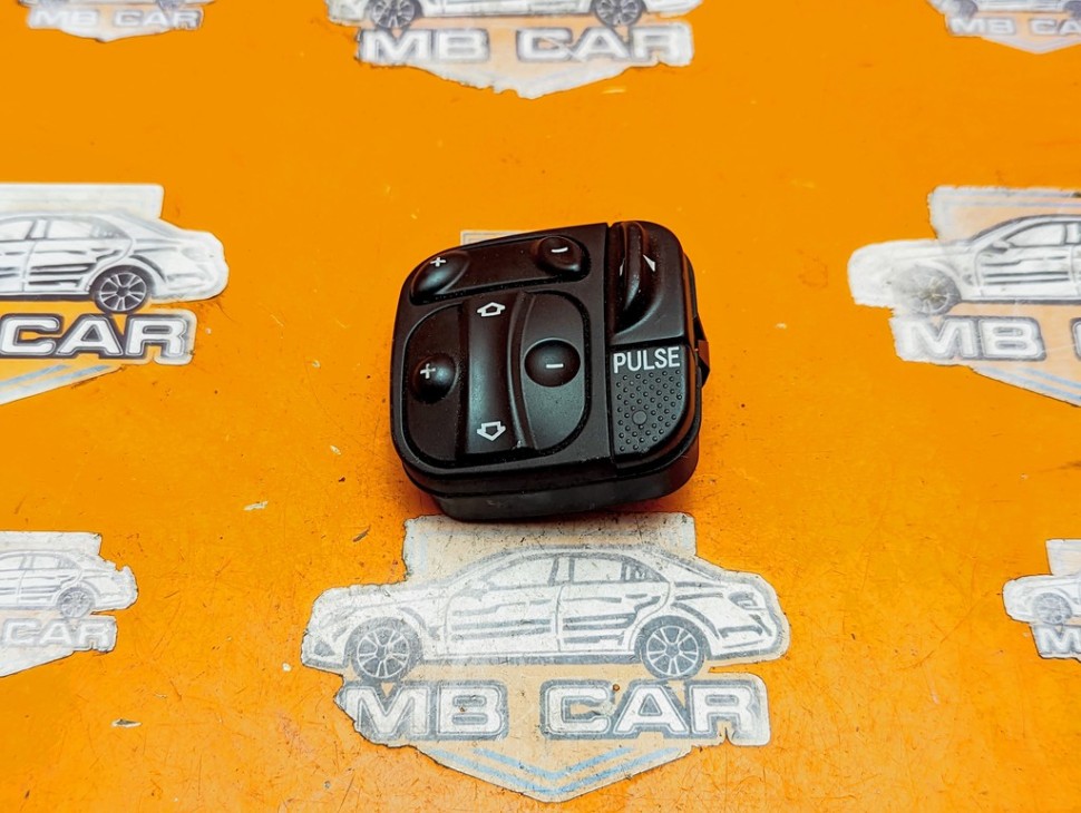 Кнопка MERCEDES-BENZ E-класс W211/S211 (2002 - 2006) фото 1 &mdash; Разборка Мерседес
