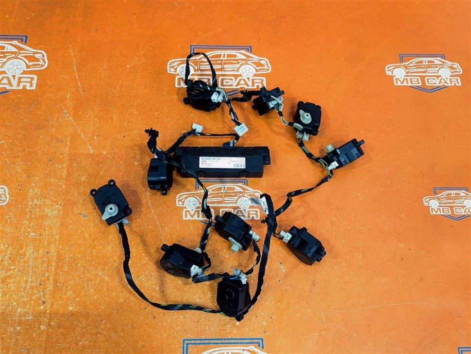 Сервоприводы печки MERCEDES-BENZ S-класс W220 рестайлинг (2002 - 2005) фото 1 — Разборка Мерседес