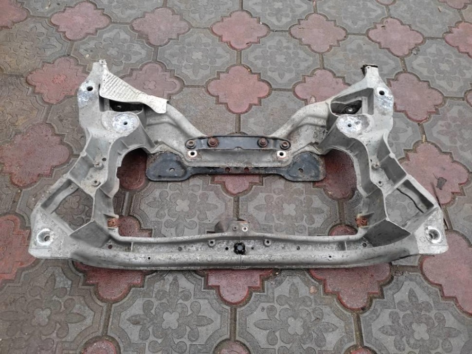 Подрамник передний MERCEDES-BENZ C-класс W203/S203/CL203 (2000 - 2004) фото 1 — Разборка Мерседес