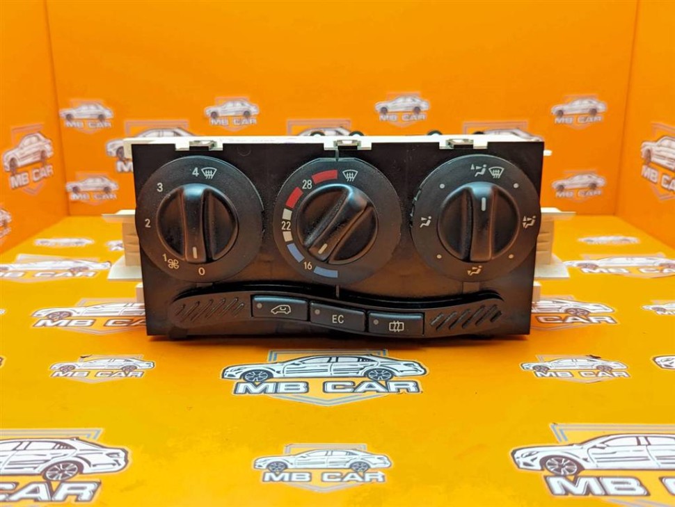 Панель управления климатом MERCEDES-BENZ A-класс W168 рестайлинг (2001 - 2004) фото 1 &mdash; Разборка Мерседес