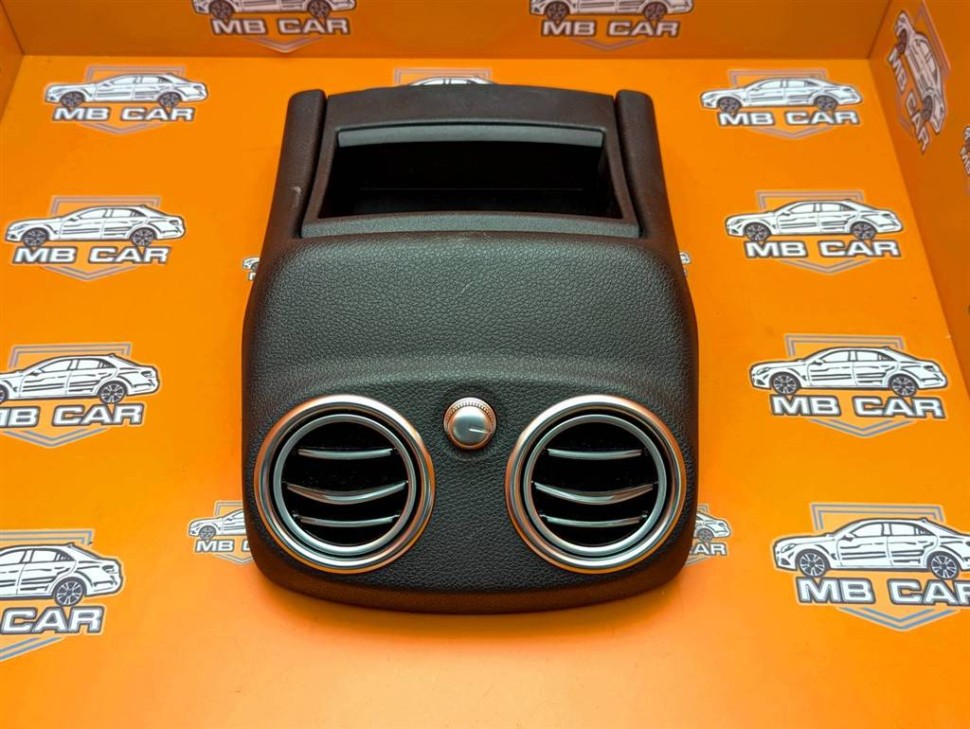 Дефлектор MERCEDES-BENZ C-класс AMG W205/S205/C205/A205 (2014 - 2018) фото 1 — Разборка Мерседес