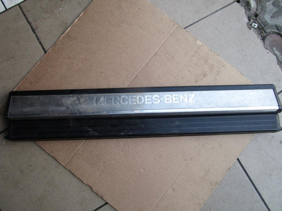 Накладка порога внутренняя MERCEDES-BENZ S-класс W140 (1991 - 1998) фото 1 — Разборка Мерседес