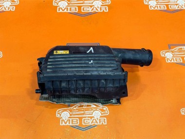 Корпус воздушного фильтра MERCEDES-BENZ C-класс W205/S205/C205/A205 (2014 - 2018) — Разборка Мерседес