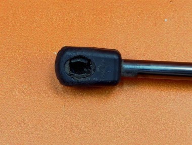 Амортизатор капота MERCEDES-BENZ E-класс W212/S212/C207/A207 (2009 - 2013) — Разборка Мерседес