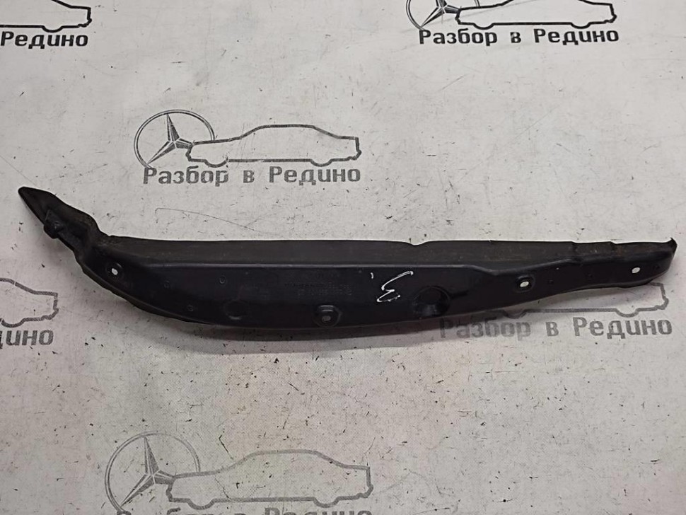 Пыльник крыла MERCEDES-BENZ S-класс W221 (2005 - 2009) фото 1 — Разборка Мерседес