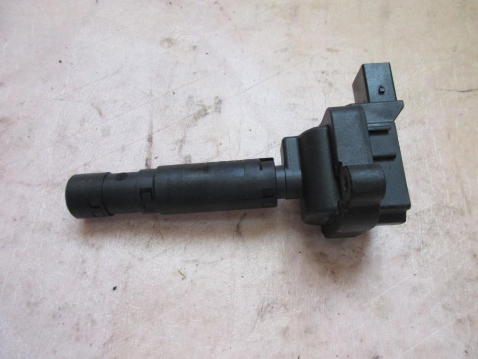 Катушка зажигания MERCEDES-BENZ C-класс W203/S203/CL203 рестайлинг (2004 - 2008) фото 1 — Разборка Мерседес