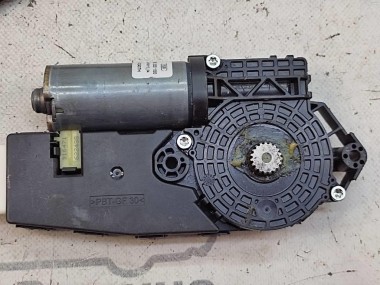 Моторчик люка MERCEDES-BENZ GLC-класс AMG X253 (2016 - 2019) — Разборка Мерседес