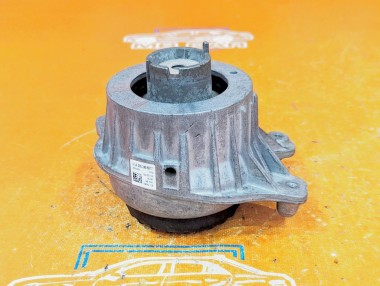 Опора двигателя MERCEDES-BENZ C-класс W205/S205/C205/A205 (2014 - 2018) — Разборка Мерседес