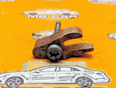 Кронштейн крепления форсунок MERCEDES-BENZ Vito W639 рестайлинг (2010 - 2014) &mdash; Разборка Мерседес