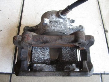 Суппорт передний левый MERCEDES-BENZ E-класс W212/S212/C207/A207 (2009 - 2013) — Разборка Мерседес