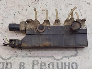 Блок клапанов пневмоподвески MERCEDES-BENZ S-класс W220 (1998 - 2005) — Разборка Мерседес