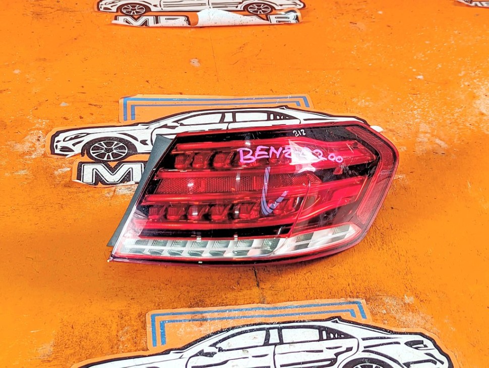 Фонарь задний правый MERCEDES-BENZ E-класс W212/S212/C207/A207 рестайлинг (2013 - 2016) фото 1 &mdash; Разборка Мерседес