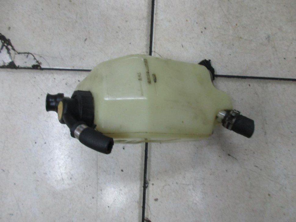 Бачок гидроподвески MERCEDES-BENZ E-класс W210/S210 (1995 - 1999) фото 1 — Разборка Мерседес