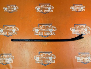 Молдинг лобового стекла MERCEDES-BENZ GL-класс X166 (2012 - 2016) — Разборка Мерседес