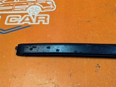 Молдинг лобового стекла MERCEDES-BENZ GL-класс X166 (2012 - 2016) — Разборка Мерседес