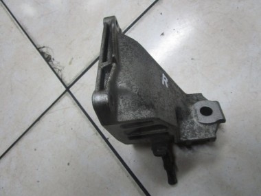 Лапа правая MERCEDES-BENZ M-класс W163 (1997 - 2001) — Разборка Мерседес