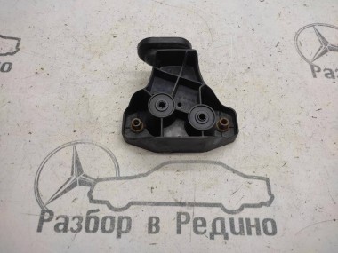 Кронштейн крепления бампера MERCEDES-BENZ M-класс W164 (2005 - 2008) — Разборка Мерседес