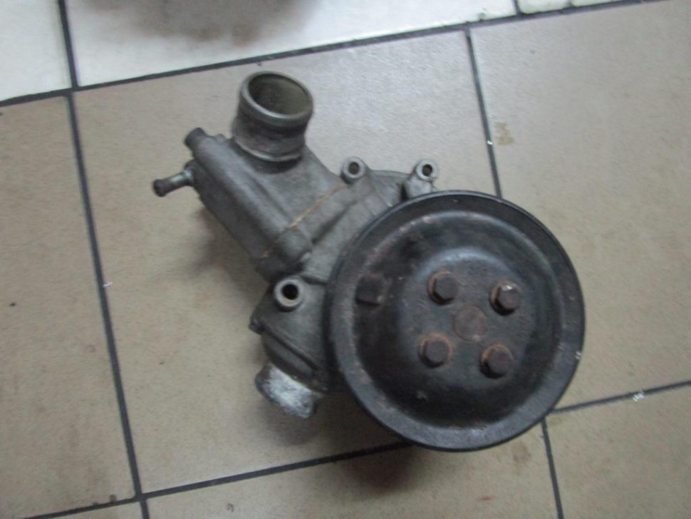 Помпа MERCEDES-BENZ S-класс W140 (1991 - 1998) фото 1 — Разборка Мерседес