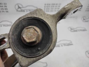 Рычаг передний нижний правый MERCEDES-BENZ R-класс W251 (2005 - 2007) — Разборка Мерседес