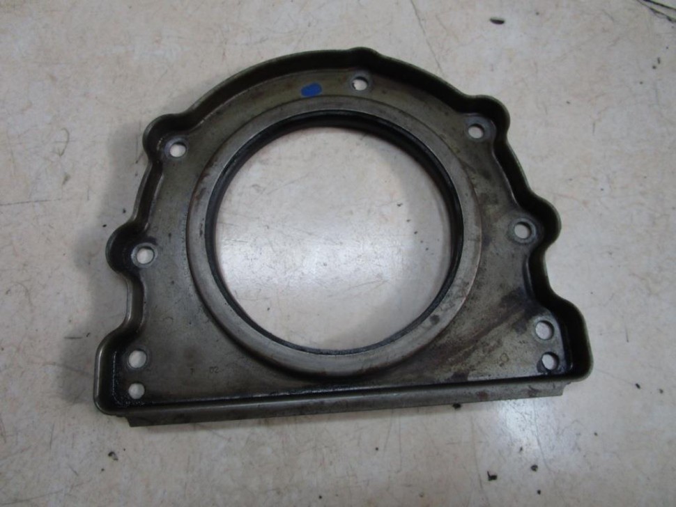 Крышка заднего сальника коленвала MERCEDES-BENZ A-класс W168 (1997 - 2001) фото 1 &mdash; Разборка Мерседес