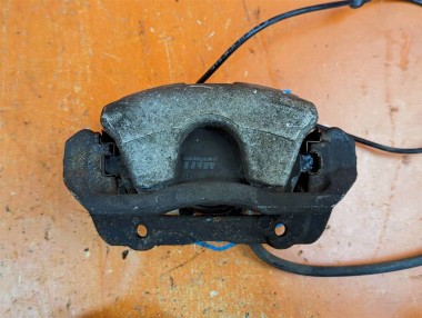 Суппорт передний правый MERCEDES-BENZ E-класс W212/S212/C207/A207 (2009 - 2013) — Разборка Мерседес