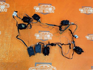 Сервоприводы печки MERCEDES-BENZ S-класс W220 рестайлинг (2002 - 2005) — Разборка Мерседес