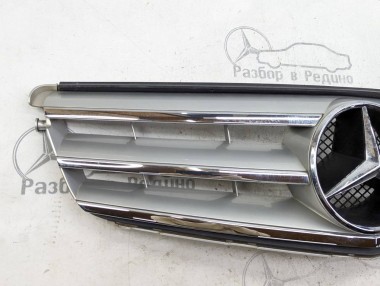 Решетка радиатора MERCEDES-BENZ C-класс W204/S204/С204 рестайлинг (2011 - 2015) — Разборка Мерседес