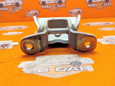 Петля двери MERCEDES-BENZ M-класс W163 рестайлинг (2001 - 2005) &mdash; Разборка Мерседес