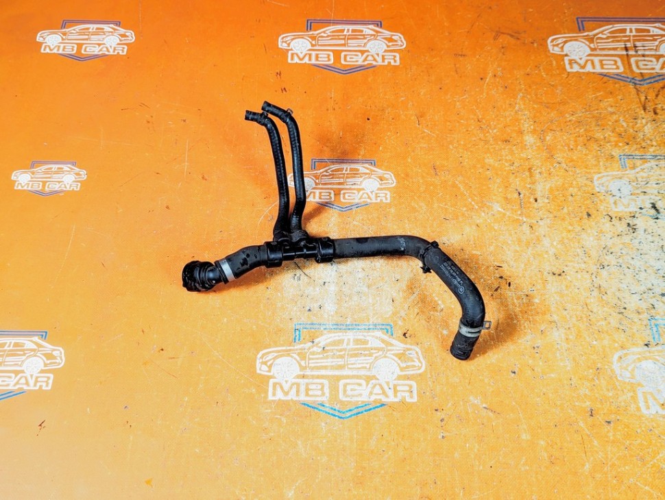 Патрубок ОЖ MERCEDES-BENZ GLC-класс X253 рестайлинг (2019 - 2025) фото 1 &mdash; Разборка Мерседес