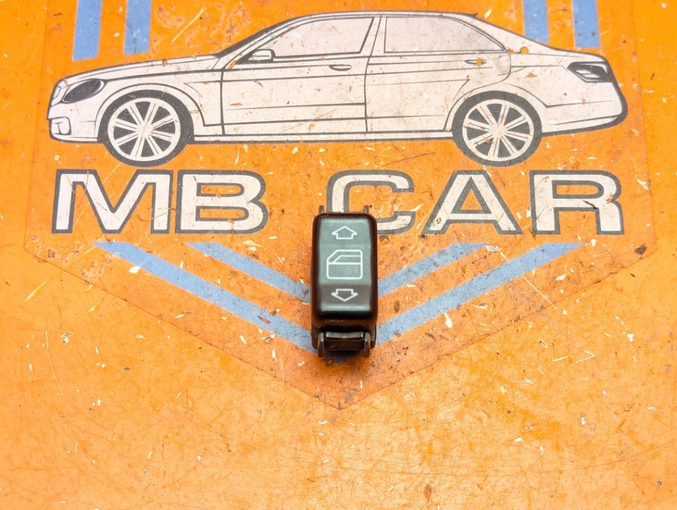Кнопка стеклоподъемников MERCEDES-BENZ E-класс W124/S124/C124/A124 (1984 - 1997) E 300 CDI 3.0 AT (136 л.с.) фото 1 &mdash; Разборка Мерседес