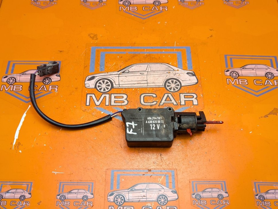 Активатор люка бака MERCEDES-BENZ V-класс W638/W639 (1996 - 2003) V 220 2.1 D AT (122 л.с.) фото 1 &mdash; Разборка Мерседес