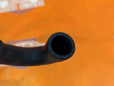 Патрубок воздушный MERCEDES-BENZ C-класс W204/S204 (2006 - 2011) — Разборка Мерседес