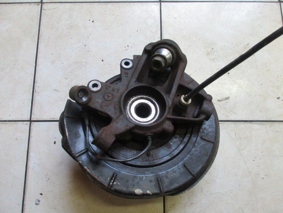 Кулак подвески задний левый MERCEDES-BENZ R-класс W251 (2005 - 2007) фото 1 — Разборка Мерседес