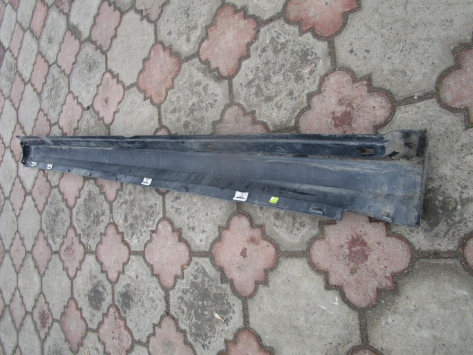 Порог пластиковый левый MERCEDES-BENZ A-класс W169 рестайлинг (2008 - 2012) фото 1 — Разборка Мерседес