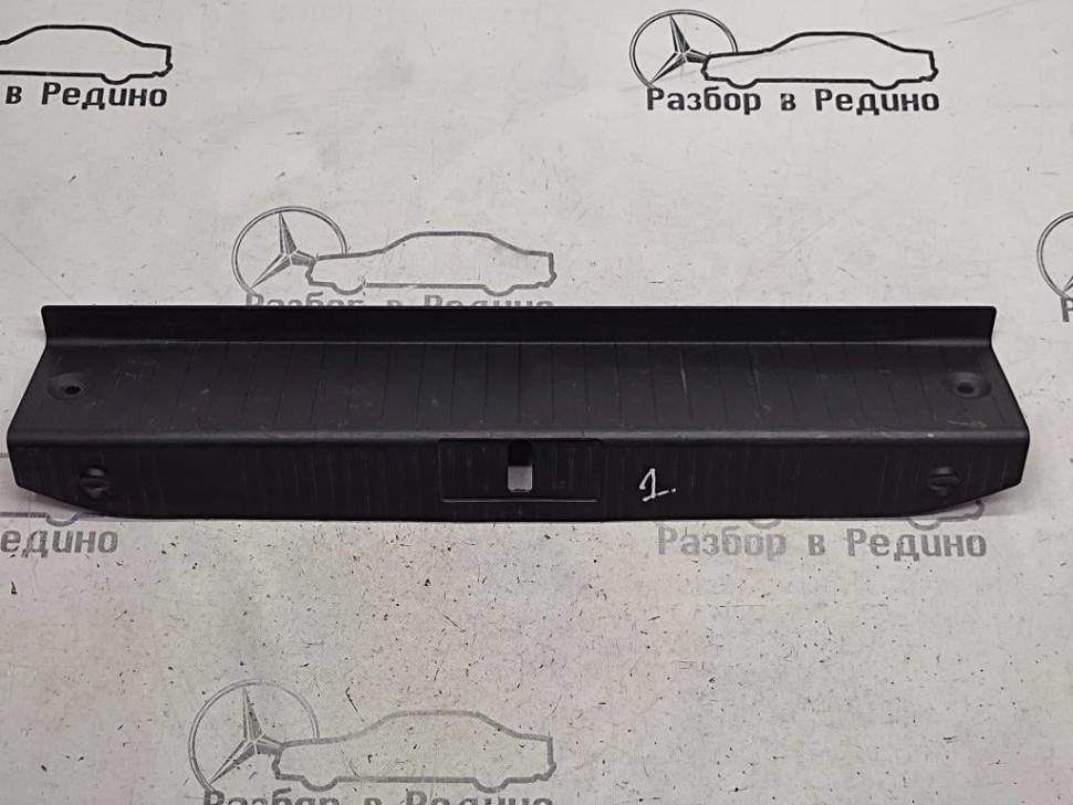 Накладка замка багажника MERCEDES-BENZ S-класс W221 (2005 - 2009) фото 1 — Разборка Мерседес