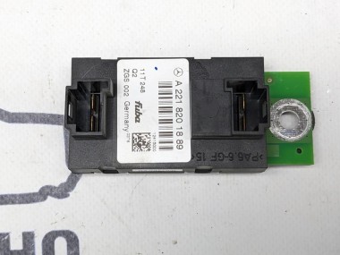 Усилитель антенны MERCEDES-BENZ S-класс W221 (2005 - 2009) — Разборка Мерседес