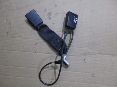 Замок ремня безопасности MERCEDES-BENZ S-класс W220 (1998 - 2005) — Разборка Мерседес