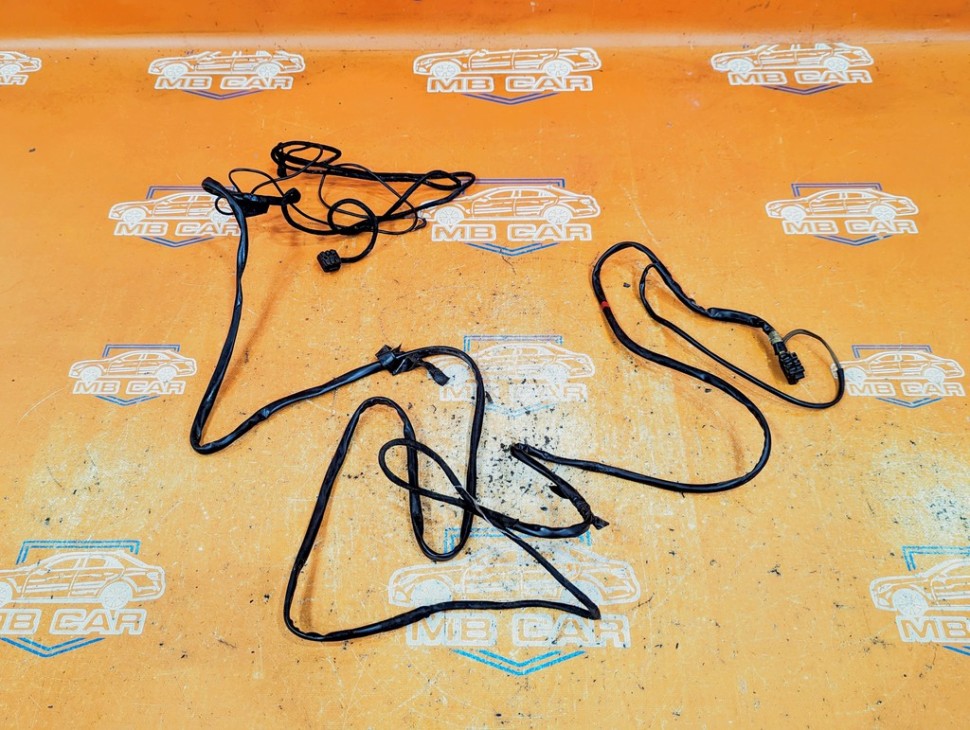 Проводка люка MERCEDES-BENZ 190 (W201) W201 (1982 - 1993) фото 1 — Разборка Мерседес