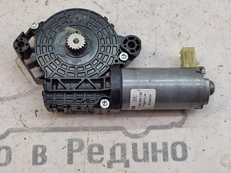 Моторчик шторки панарамной крыши MERCEDES-BENZ GLC-класс AMG X253 (2016 - 2019) фото 1 — Разборка Мерседес