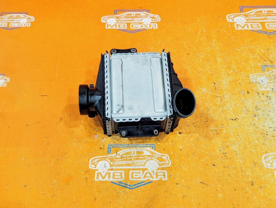 Интеркулер MERCEDES-BENZ C-класс W205/S205/C205/A205 (2014 - 2018) фото 1 — Разборка Мерседес