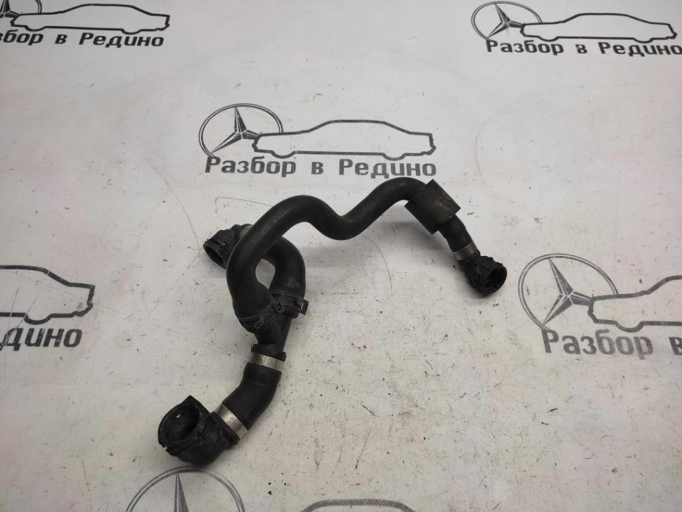 Патрубок ОЖ MERCEDES-BENZ GLC-класс X253 (2015 - 2019) фото 1 — Разборка Мерседес