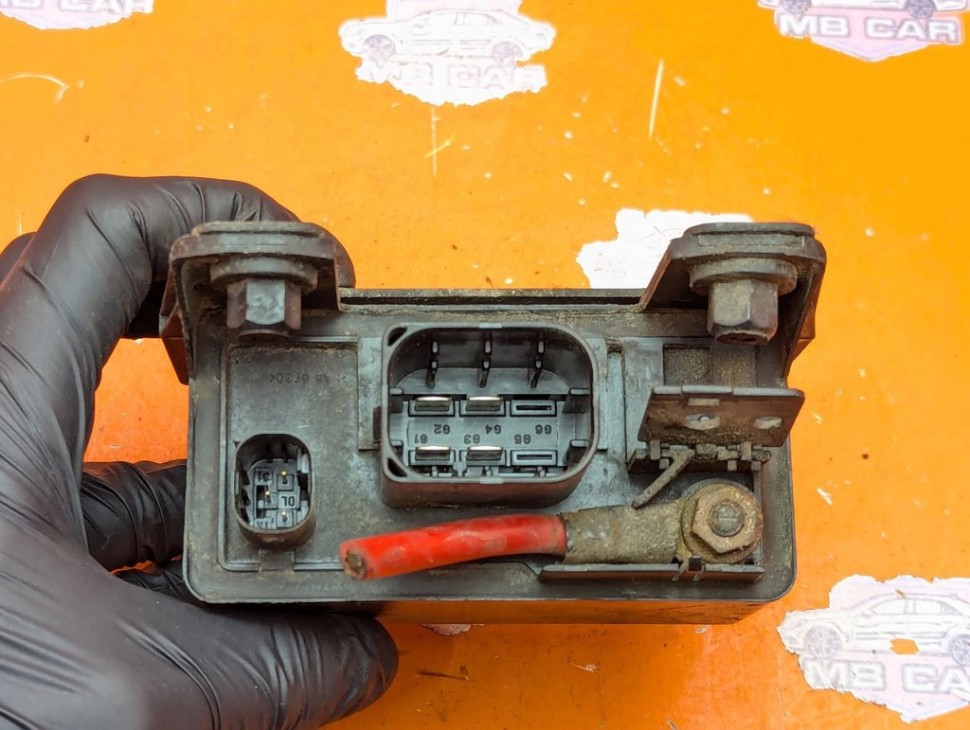 Реле свечей накала MERCEDES-BENZ E-класс W211/S211 (2002 - 2006) фото 1 &mdash; Разборка Мерседес