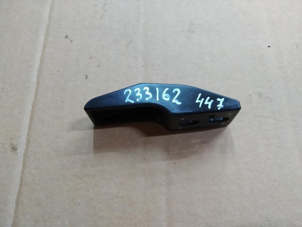 Крепежная пластина MERCEDES-BENZ V-класс W447 (2014 - 2025) фото 1 — Разборка Мерседес