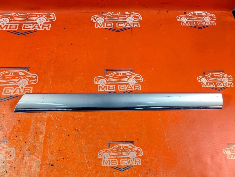 Молдинг двери MERCEDES-BENZ S-класс W220 (1998 - 2005) фото 1 — Разборка Мерседес