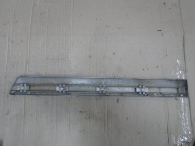 Молдинг двери MERCEDES-BENZ E-класс W210/S210 (1995 - 1999) — Разборка Мерседес