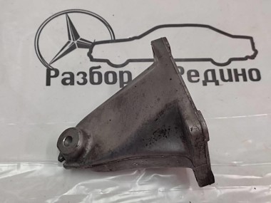 Лапа правая MERCEDES-BENZ E-класс W210/S210 (1995 - 1999) — Разборка Мерседес