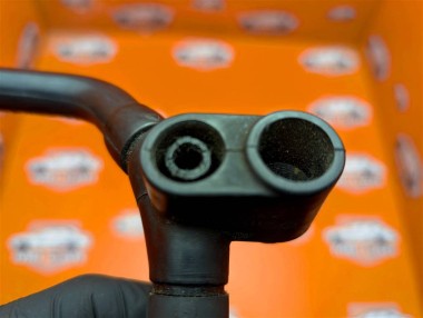 Трубка вентиляции картерных газов MERCEDES-BENZ M-класс W163 (1997 - 2001) — Разборка Мерседес