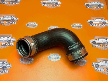 Патрубок интеркулера MERCEDES-BENZ C-класс W203/S203/CL203 (2000 - 2004) — Разборка Мерседес