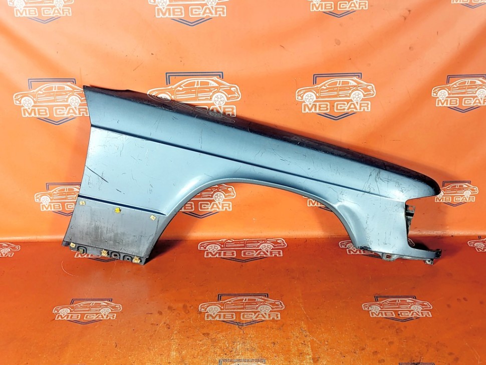 Крыло переднее правое MERCEDES-BENZ 190 (W201) W201 (1982 - 1993) фото 1 &mdash; Разборка Мерседес