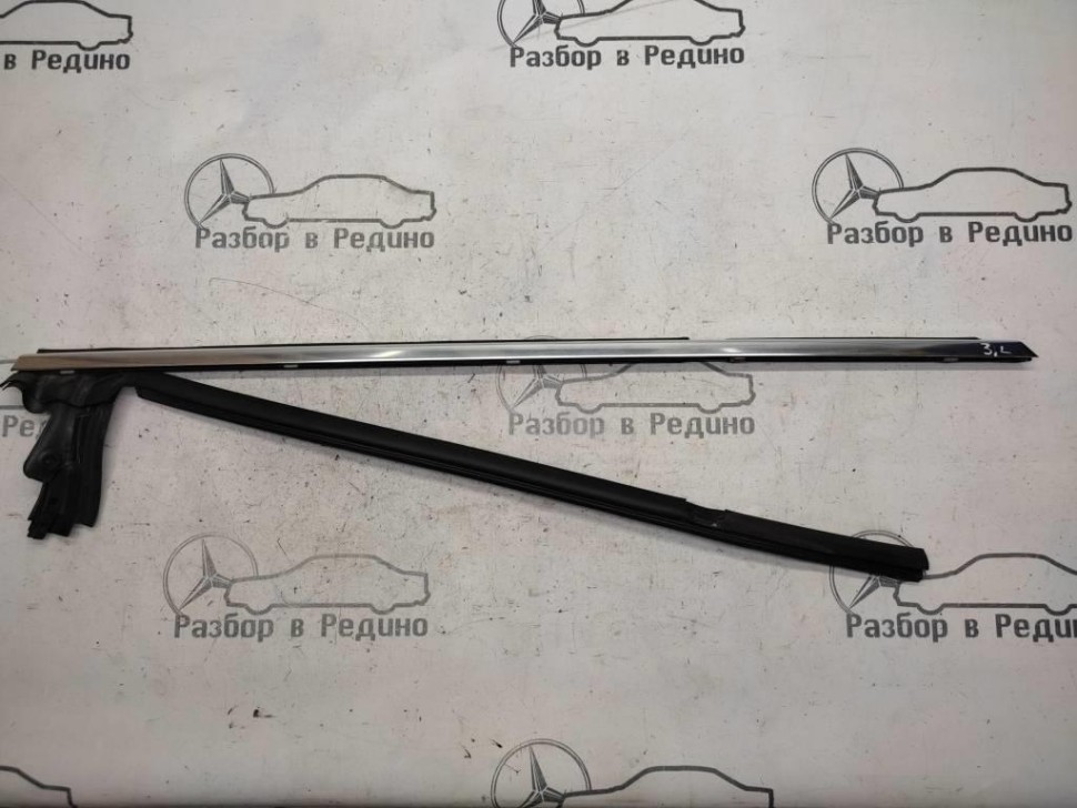 Молдинг стекла двери MERCEDES-BENZ CLS-класс C219 (2004 - 2008) фото 1 — Разборка Мерседес